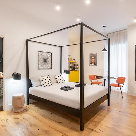 The Idyll Boutique Apartment - Suite In Napoli'S Spanish Quarters Exterior photo