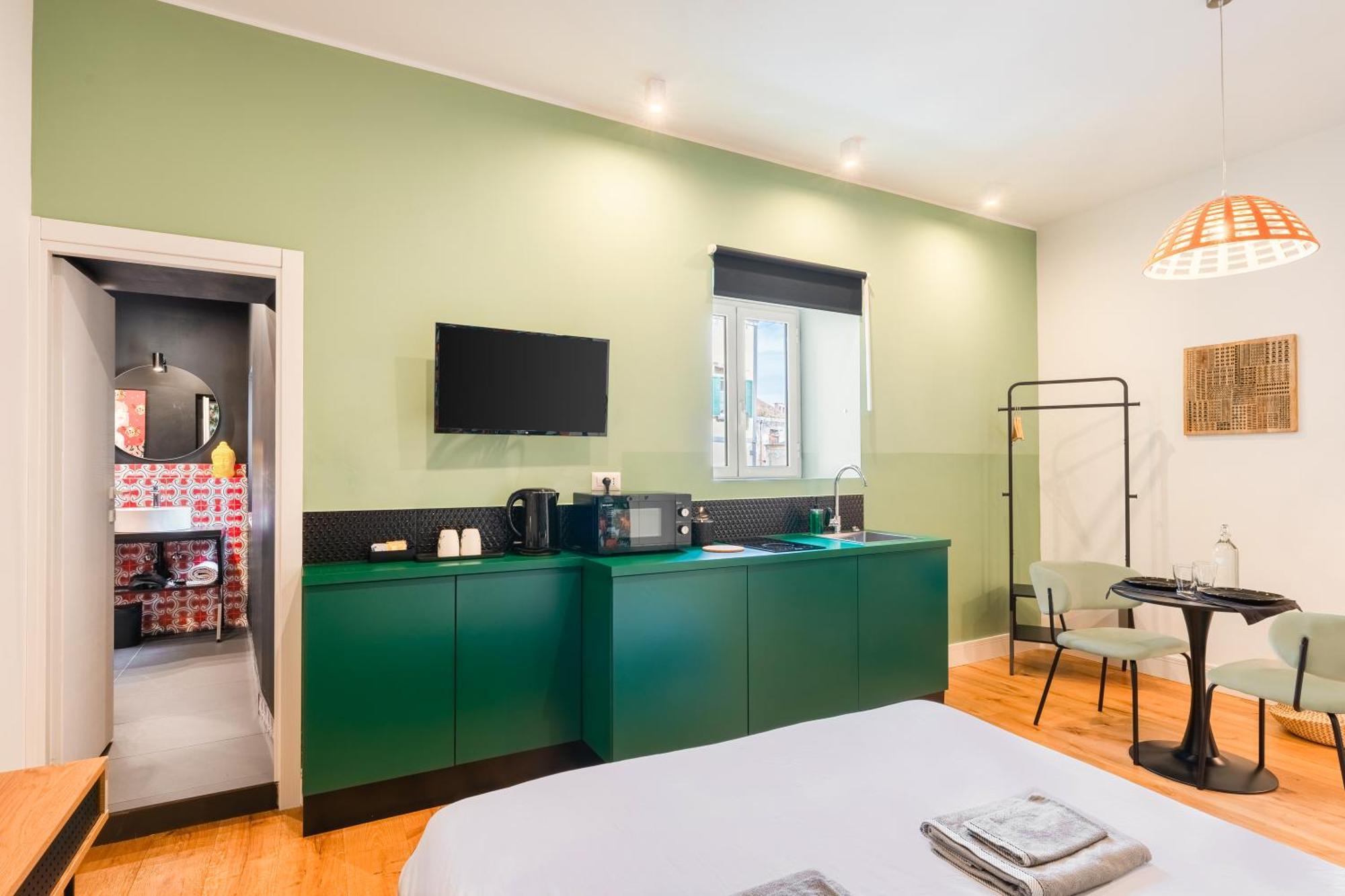 The Idyll Boutique Apartment - Suite In Napoli'S Spanish Quarters Exterior photo