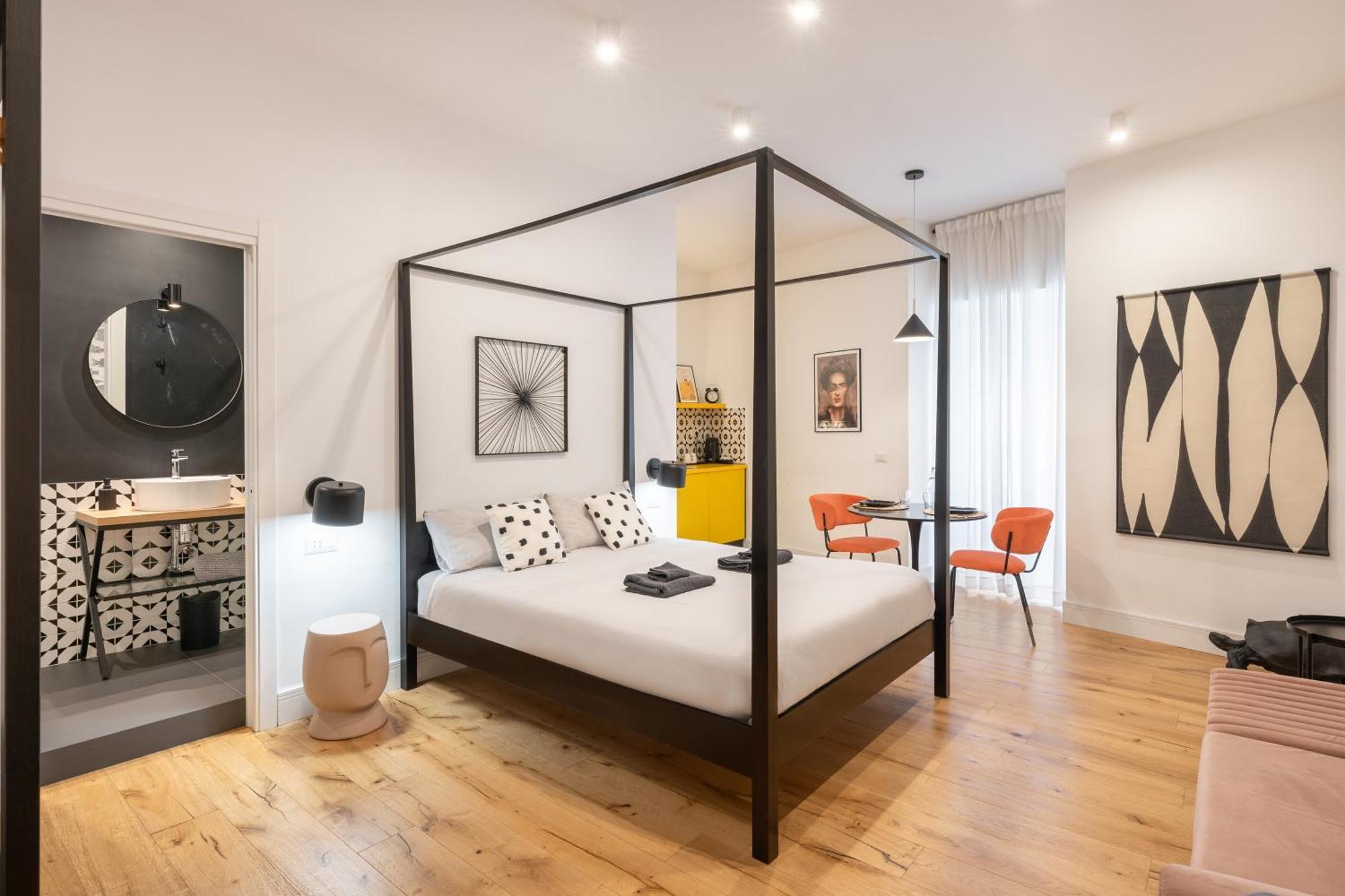 The Idyll Boutique Apartment - Suite In Napoli'S Spanish Quarters Exterior photo