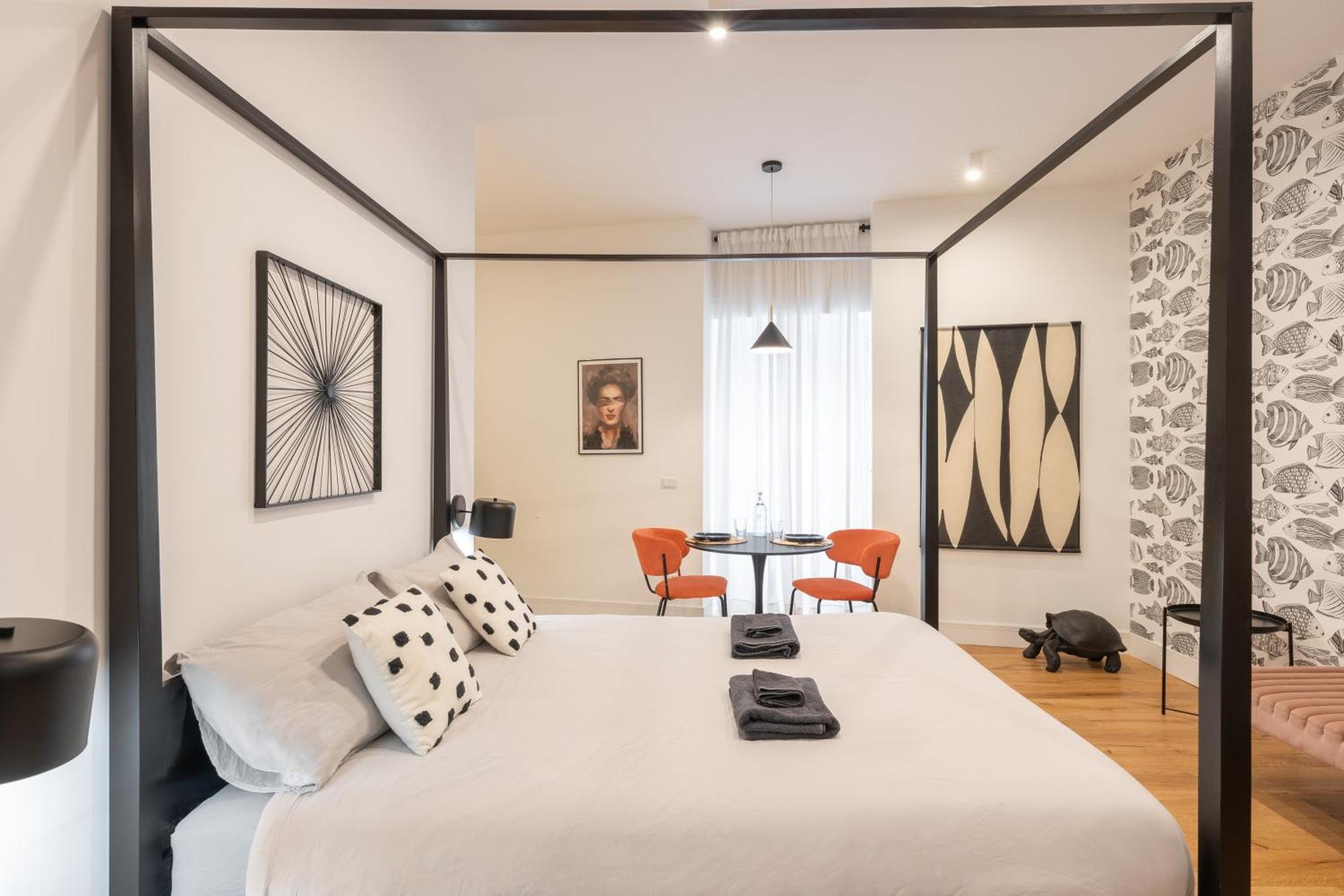 The Idyll Boutique Apartment - Suite In Napoli'S Spanish Quarters Exterior photo