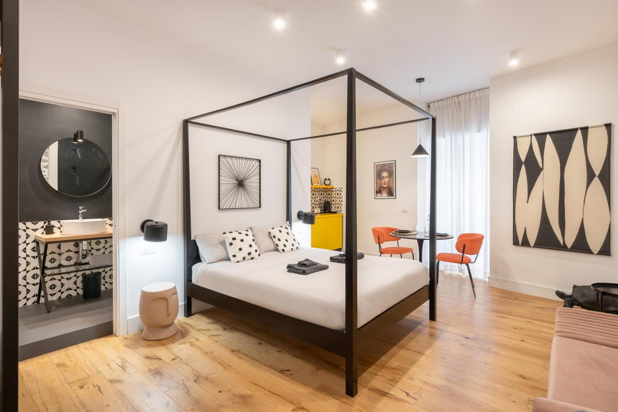 The Idyll Boutique Apartment - Suite In Napoli'S Spanish Quarters Exterior photo