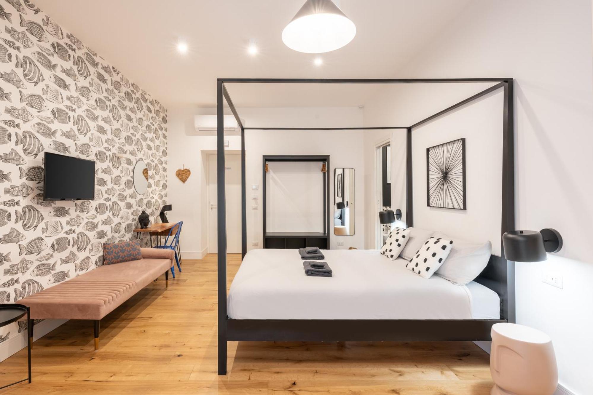 The Idyll Boutique Apartment - Suite In Napoli'S Spanish Quarters Exterior photo