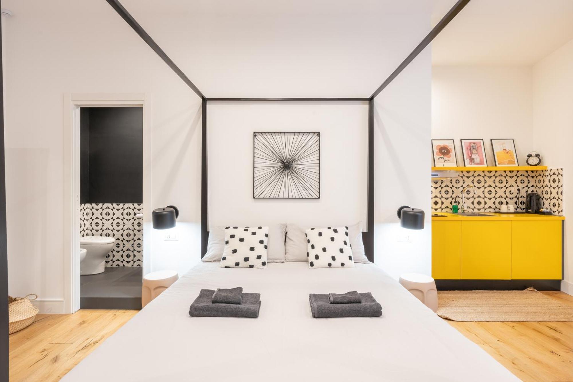 The Idyll Boutique Apartment - Suite In Napoli'S Spanish Quarters Exterior photo
